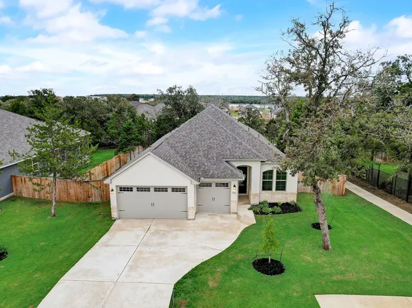 121 Darst Ln, Bastrop, TX 78602