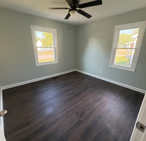 1021 Smith St — Photo 3