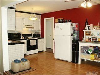 4th image of 27 Clay St