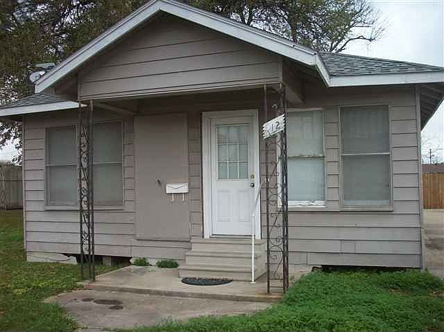 1st image of 112 N 12th St
