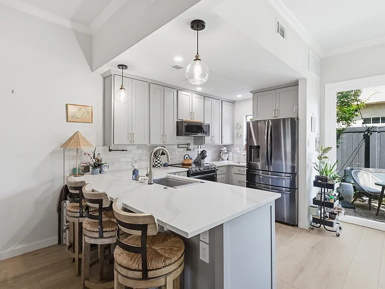 4517 Holland Ave #109 — Photo 11