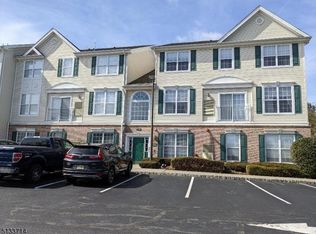 13 Limerick Ln, Phillipsburg, NJ 08865