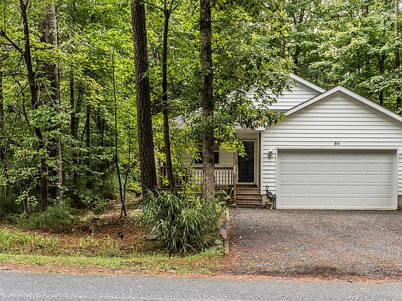 Large side yard