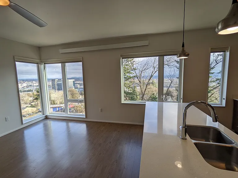 Viewpoint Terrace Apartments — Photo 63