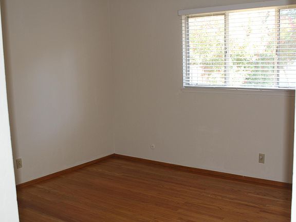 5th image of 7949 Woodlark Way