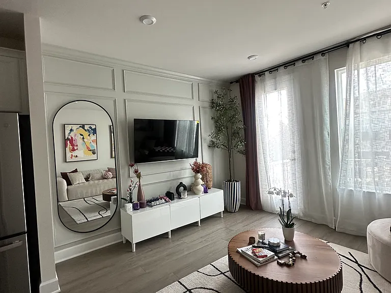 3545 Carnaby St — Photo 6