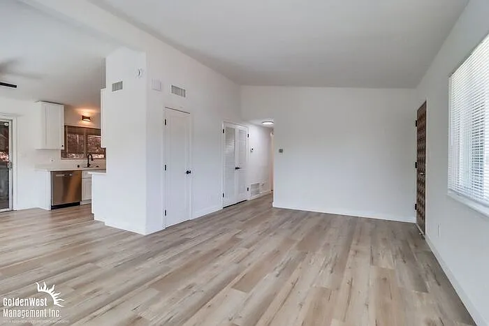 3182 Central Ave — Photo 5