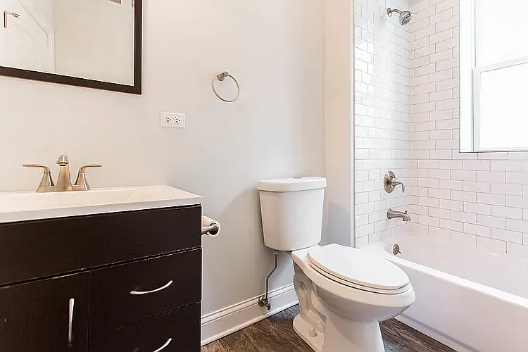 3734 W Diversey — Photo 5
