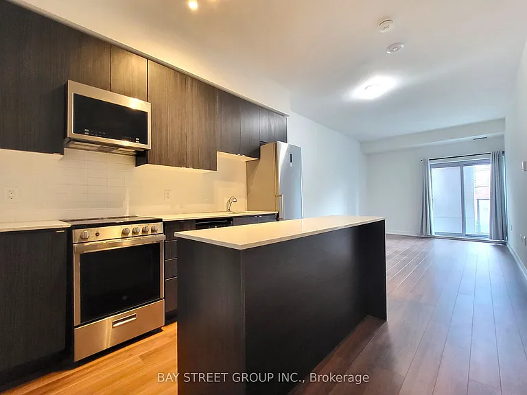2433 Dufferin St #206 — Photo 4