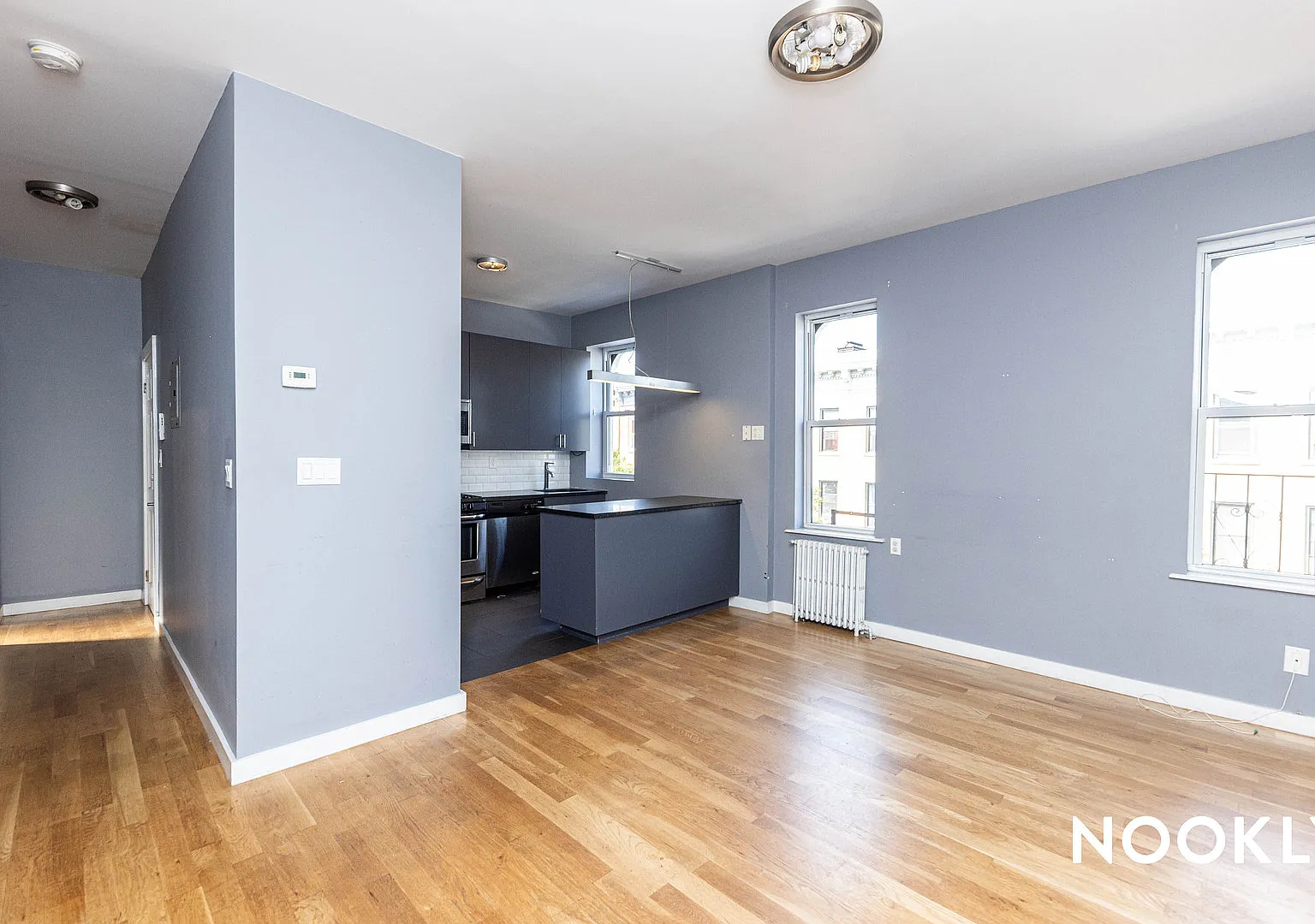 818 Woodward Avenue — Photo 1