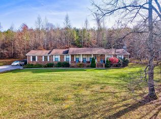 2917 Roberts Rd, Knoxville, TN 37924