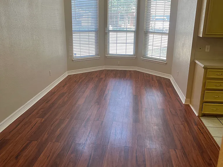 410 Justice Ave — Photo 6