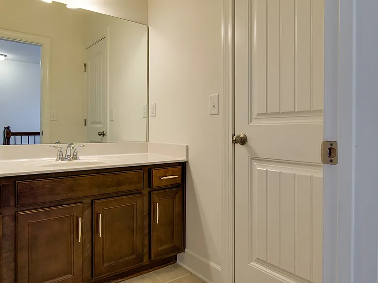 1205 Cressy Ln — Photo 22