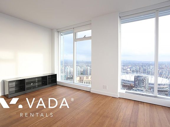 2nd image of 777 Richards St #4809