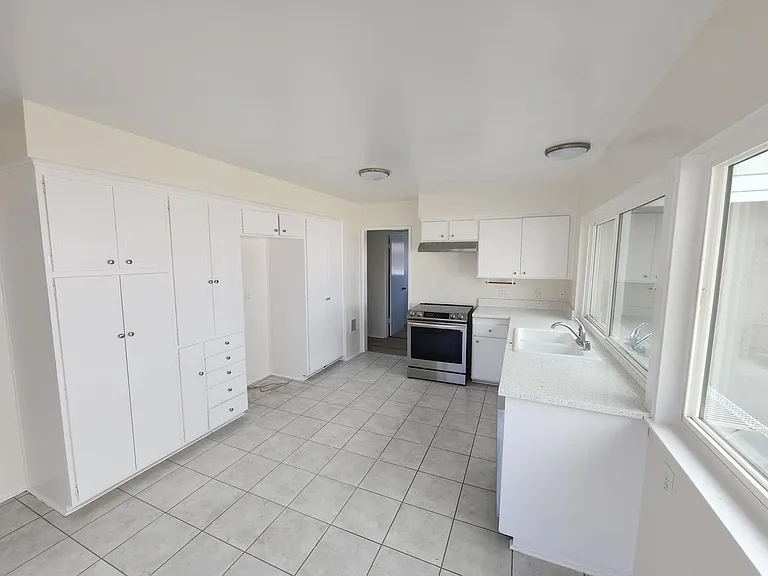 5641 Tilburg Dr — Photo 5