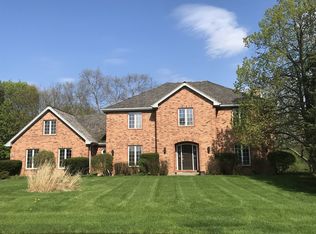 36 Saint John Dr, Hawthorn Woods, IL 60047