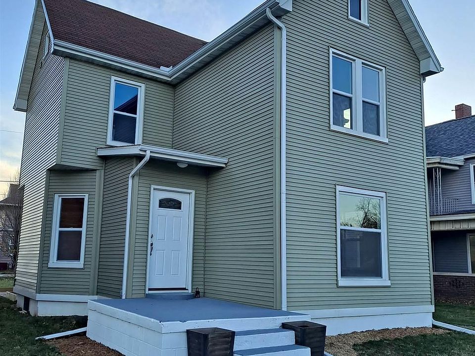 1st image of 206 W Evergreen St