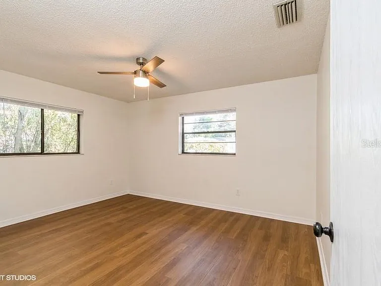 2522 NW 4th Ter #2522 — Photo 13