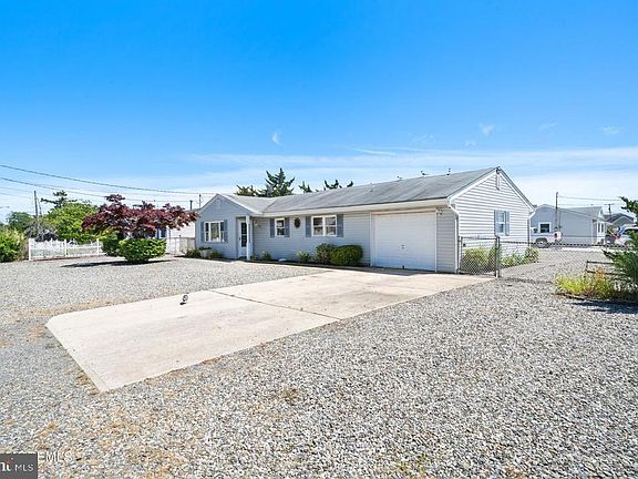 2nd image of 258 Bay Shore Dr