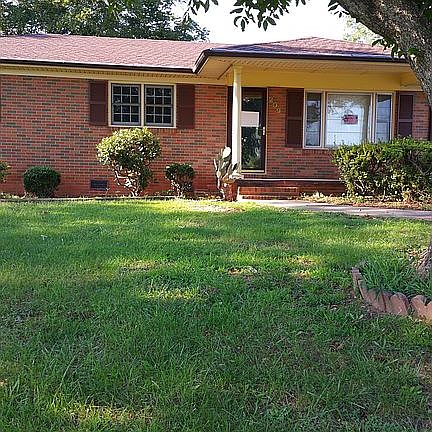 3rd image of 209 Shiloh Rd