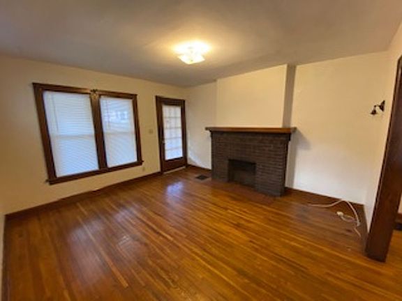3rd image of 2473-75 Adams Ave #2475