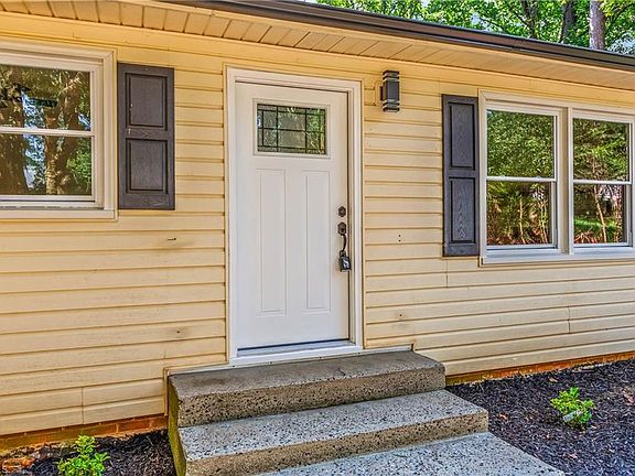 4th image of 248 Harriet Ln