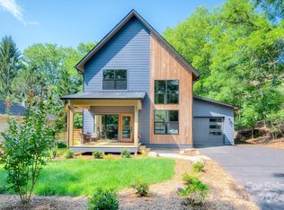 22 Sunnyside Ln, Asheville, NC 28804