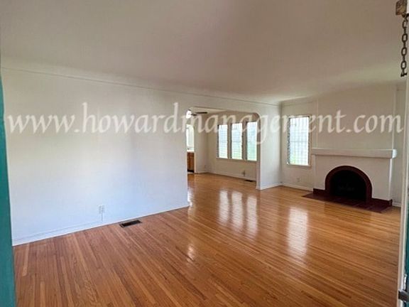 5th image of 1445 S Canfield Ave #1445