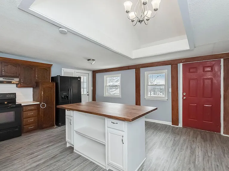 427 N Blake St — Photo 12