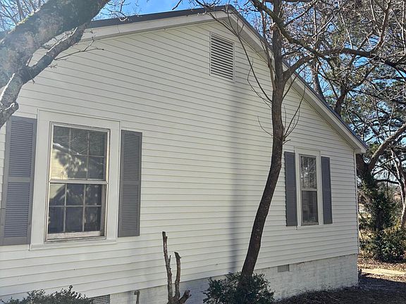 5th image of 108 Scott St