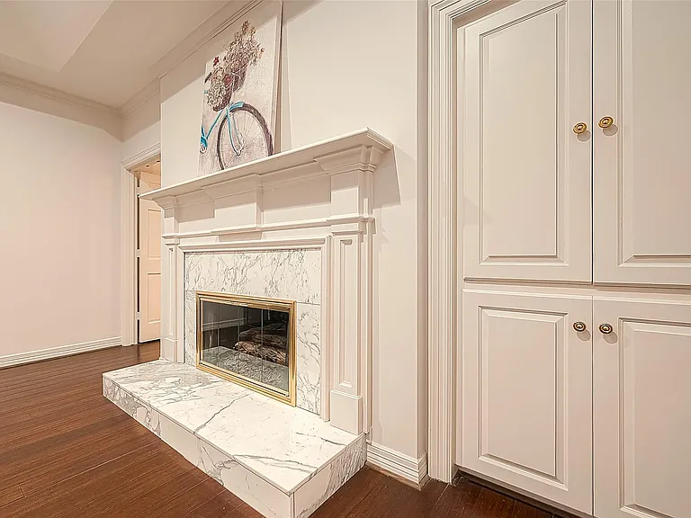983 S Post Oak Ln — Photo 32