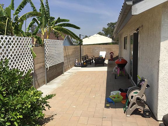 3rd image of 8233 Lea Ct