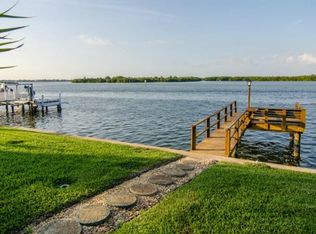 2243 Mermaid Point NE, Saint Petersburg, FL 33703