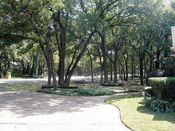 3rd image of 7202 Truver Ln