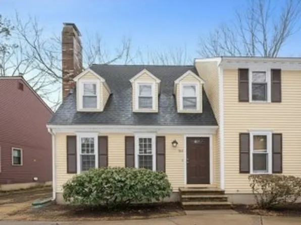 165 Wellman Ave #165, North Chelmsford, MA 01863