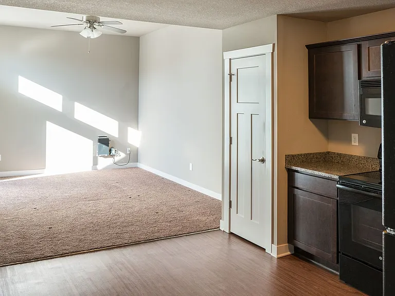 Ironwood Glen Townhomes — Photo 5