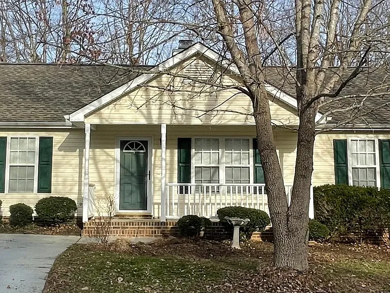 601 Groveton Trl — Photo 1
