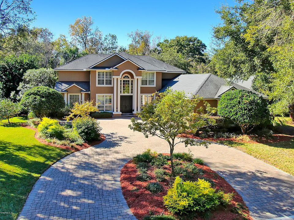 1st image of 829 Peppervine Ave