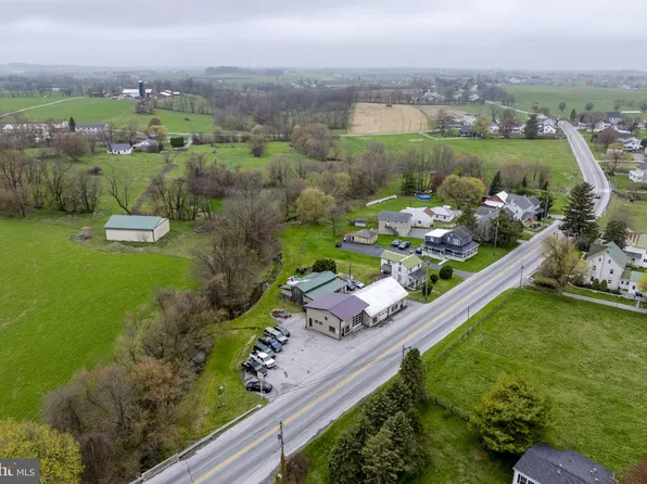 5242 Old Philadelphia Pike, Kinzers, PA 17535