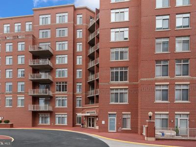 4480 Market Commons Dr Unit 505, Fairfax, VA, 22033