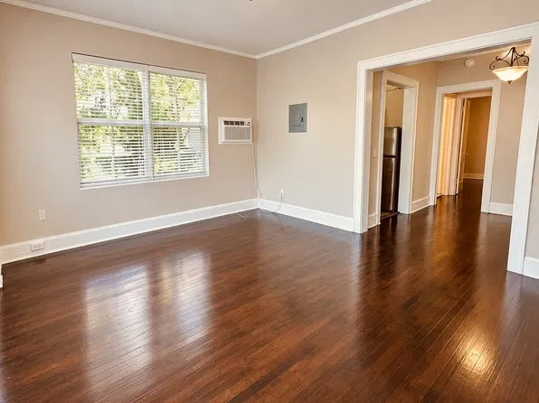 344 Mendoza Ave #1A, Miami, FL 33134