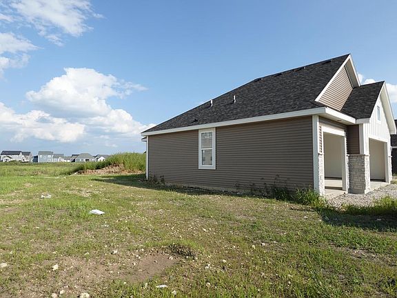 5th image of 1723 Switchgrass STREET