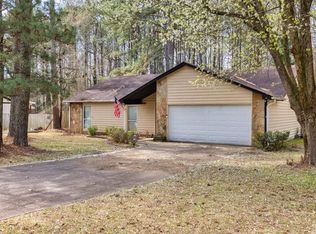 27 Regal Way, Lawrenceville, GA 30044
