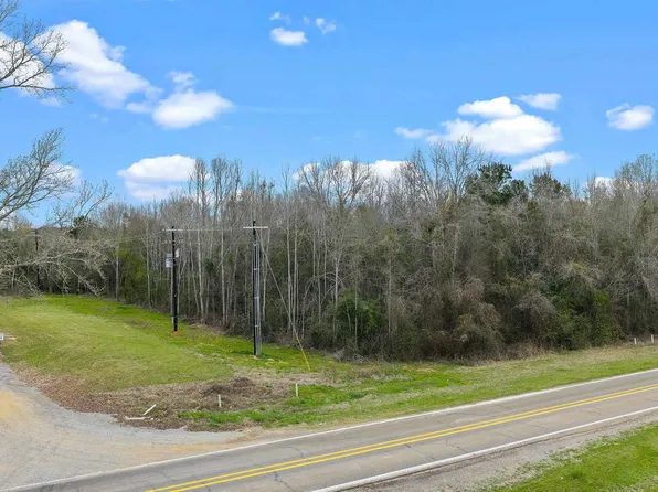 754 Saint Hwy #147, Center, TX 75935