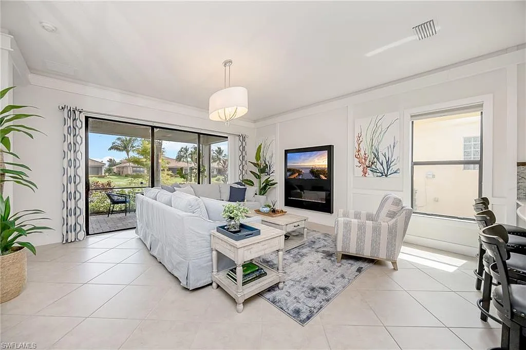 3 bed, 2.0 bath, 1837 sqft, $5,000 — Photo 3