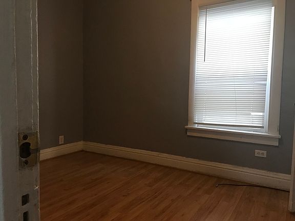 4th image of 1009 N 22nd Ave