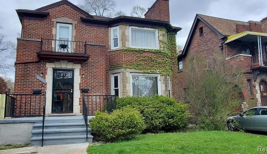 1st image of 17552 Roselawn St #1