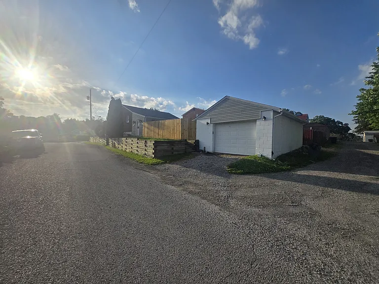 3602 Knape St — Photo 11