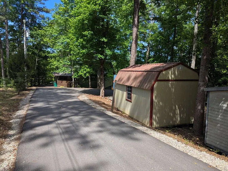 176 Crooked Creek Bay Rd SE — Photo 2