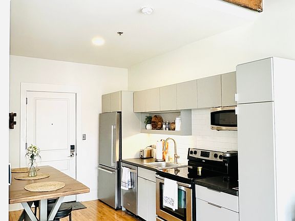 3rd image of 505 Union Ave APT 206